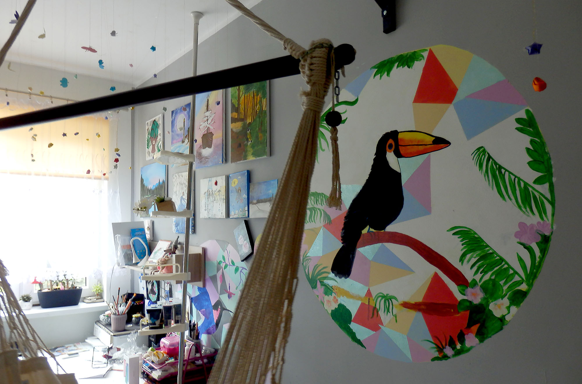 Toucan bird wall mural